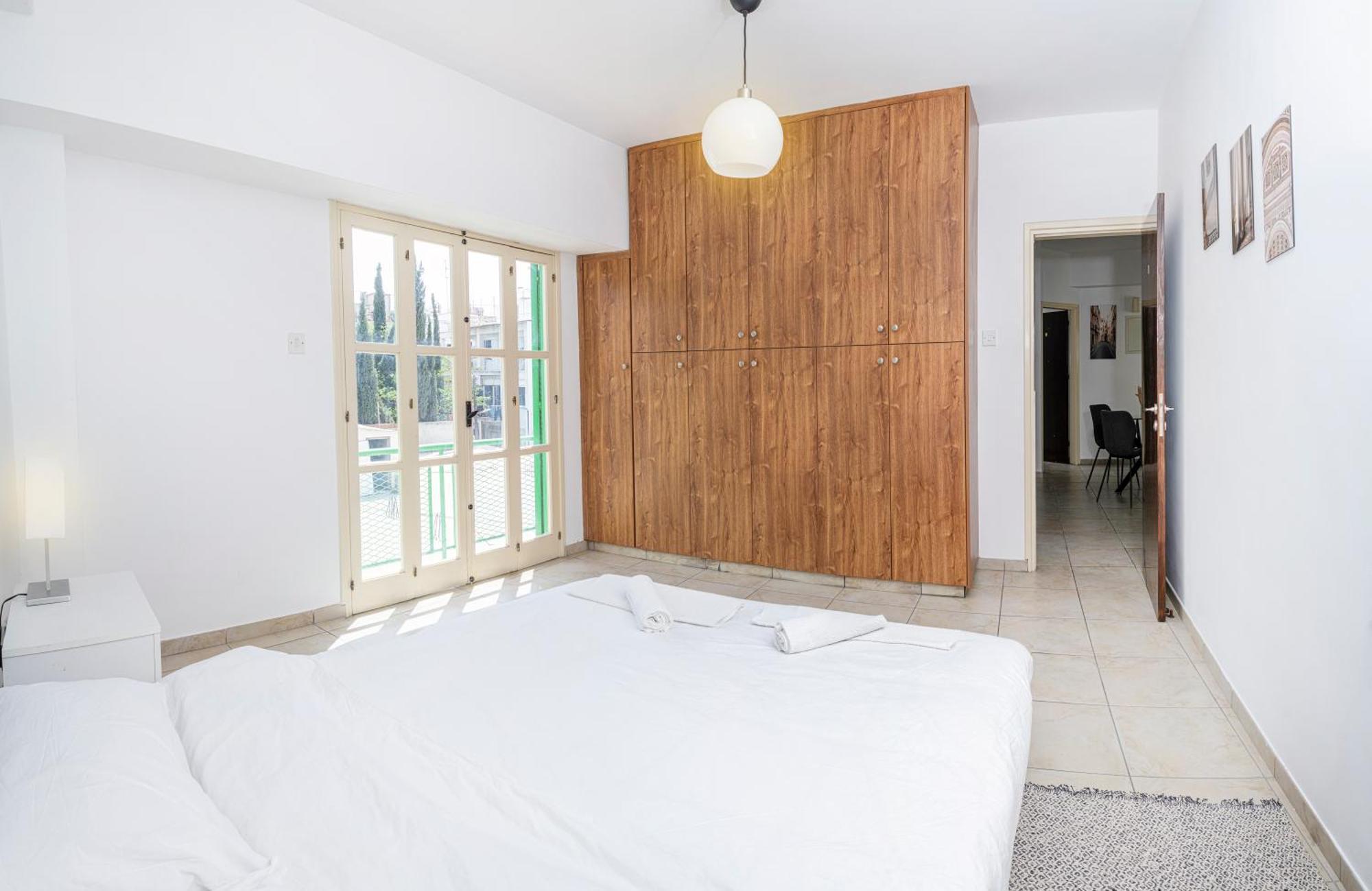 Private Room In Shared Flat Nikosia Bagian luar foto