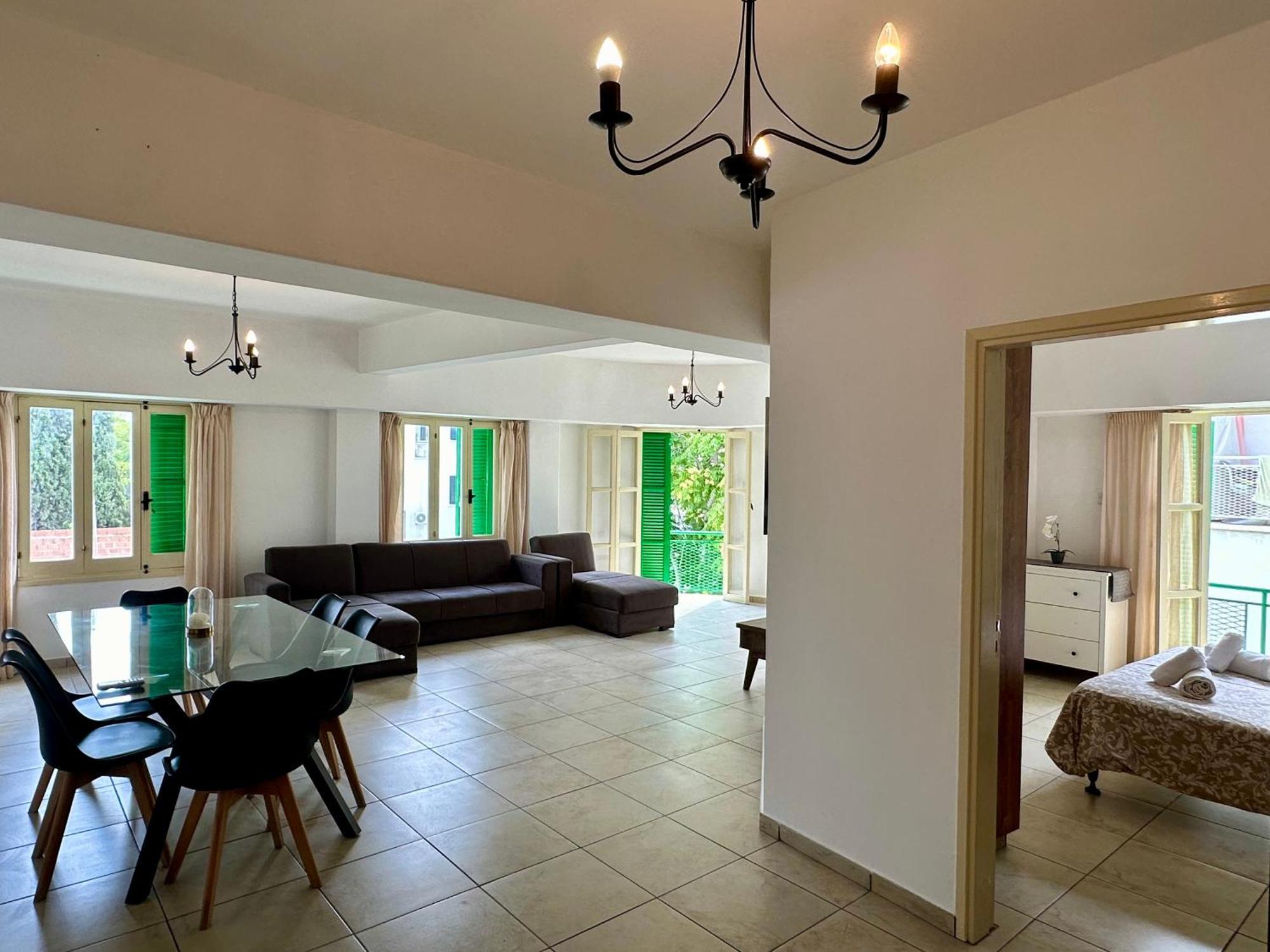 Private Room In Shared Flat Nikosia Bagian luar foto